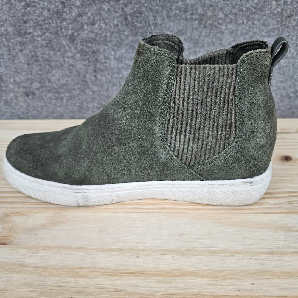 Wedge High-Top Sketchers Size 7 - Picture 9 of 12